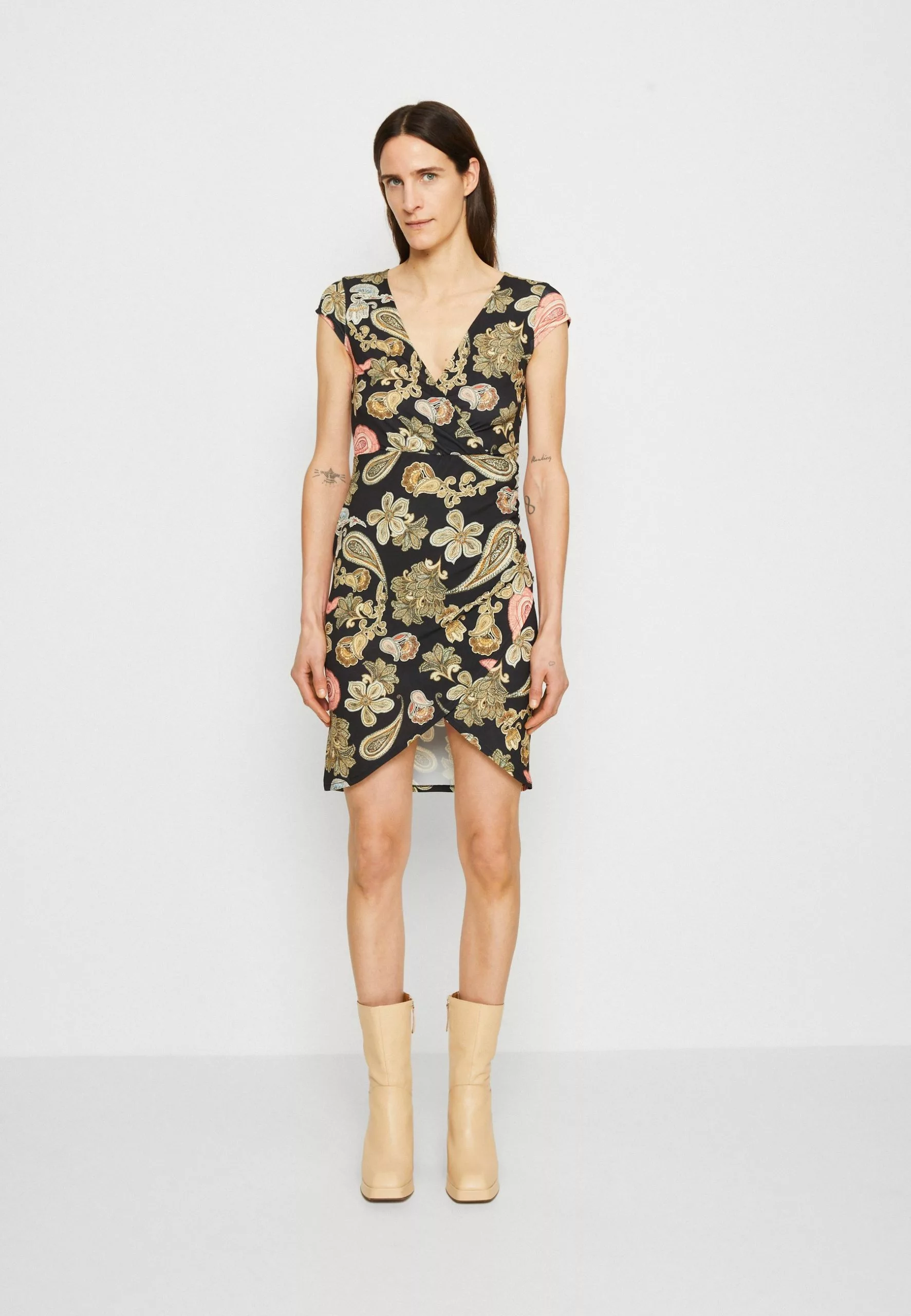 Shift Dress - Shift Dress Anna Field Shift Dress - Shift Dress -Anna Field Shop 000879a5b9754ce9801a39da47c3abcd scaled