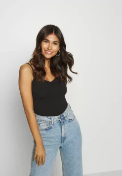 Anna Field 2 Pack - Top - White/Black -Anna Field Shop 008314c9468e4b1c8da1abab9beafacc scaled