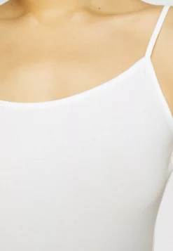 Anna Field 3Er Pack - Top - White/White/White 4 Anna Field 3Er Pack - Top - White/White/White -Anna Field Shop 039b374241804ddd825dfbe90cfa0bce scaled