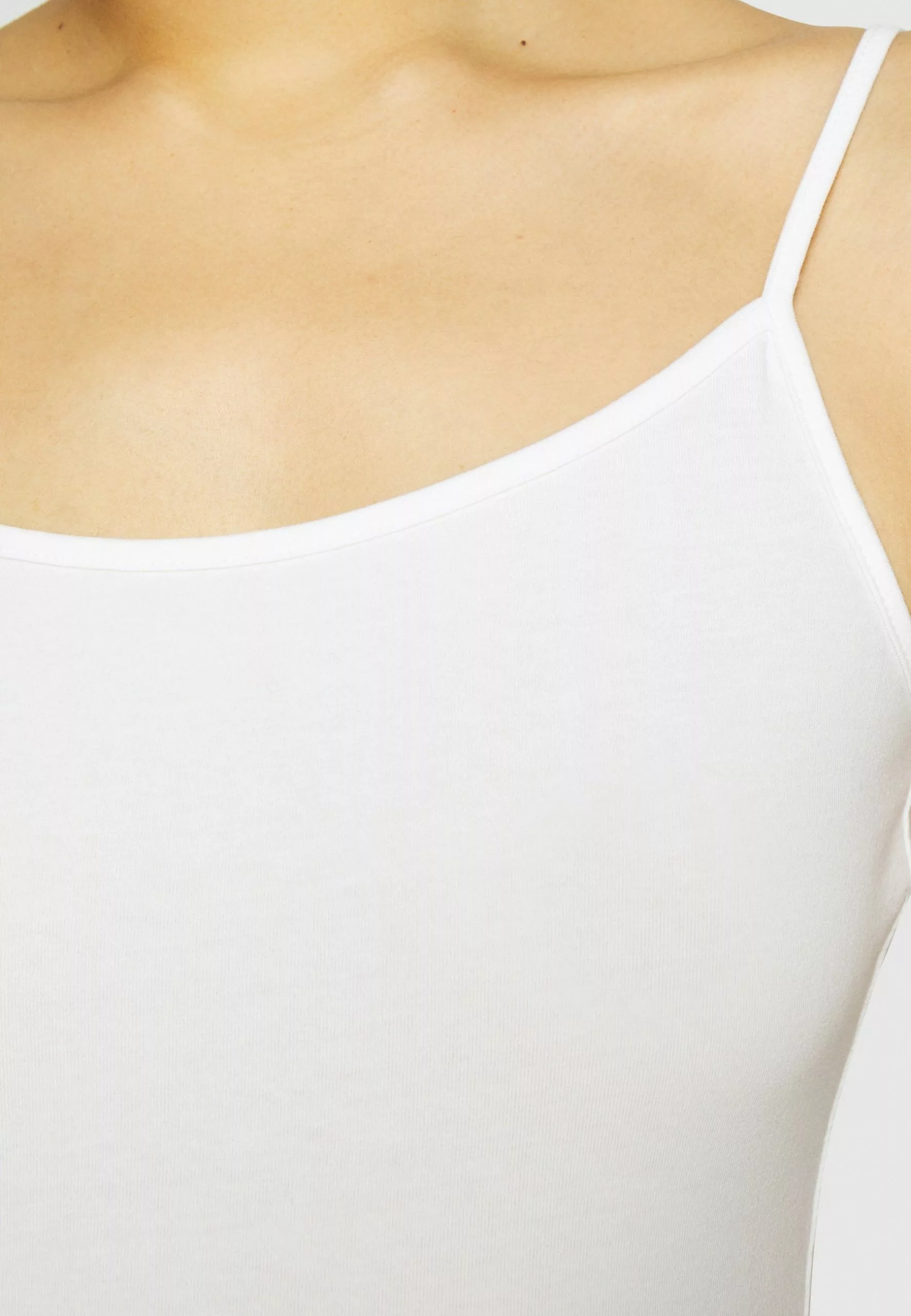 3Er Pack - Top - White/White/White Anna Field 3Er Pack - Top - White/White/White -Anna Field Shop 039b374241804ddd825dfbe90cfa0bce scaled