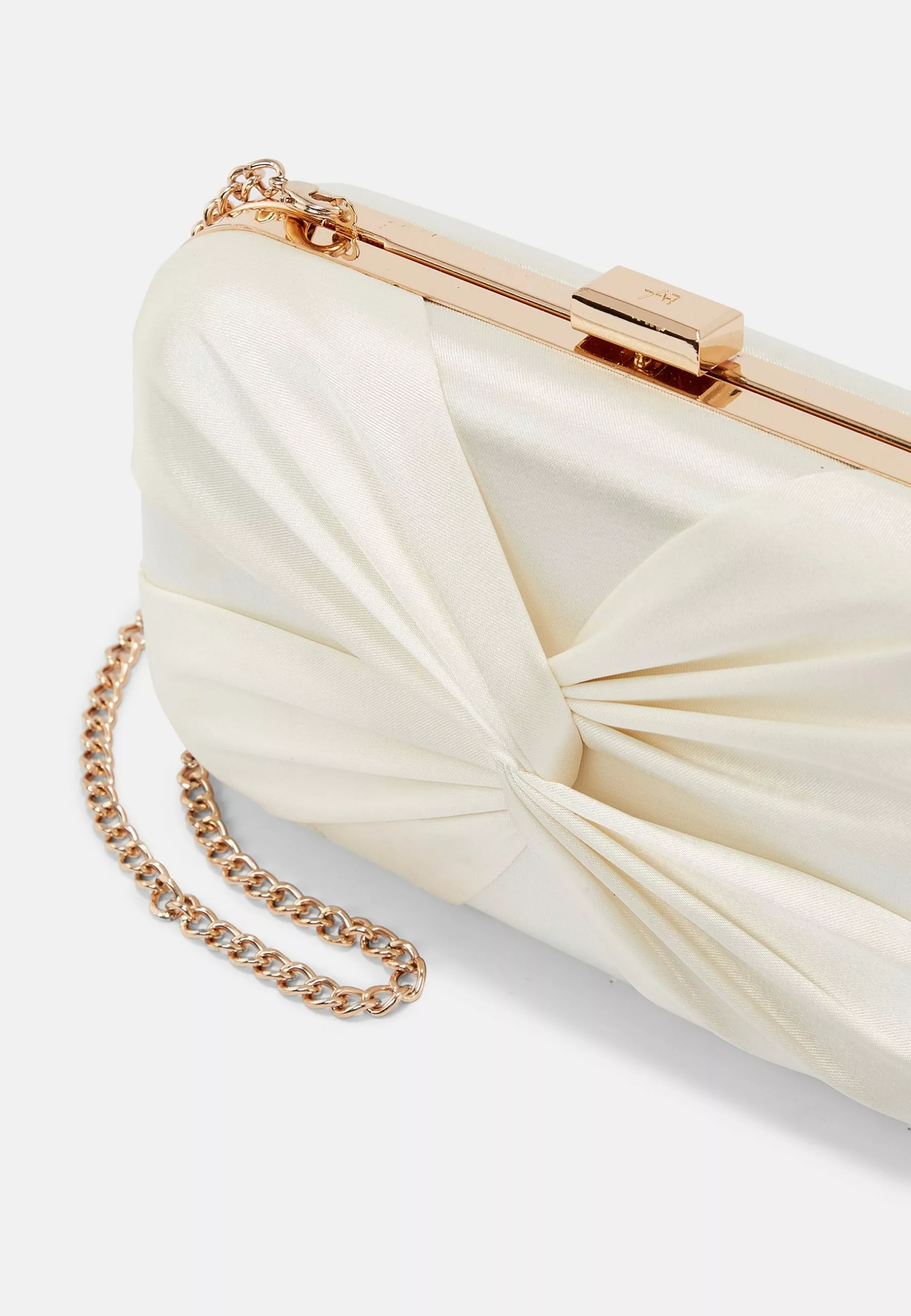 Clutch - White Anna Field Clutch - White -Anna Field Shop 08c24ed3bbb44e2abff413a34c8ef083 scaled