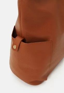 Anna Field Handbag - Cognac 3 Anna Field Handbag - Cognac -Anna Field Shop 09005e223633422fb2ecc86310465dd8 scaled