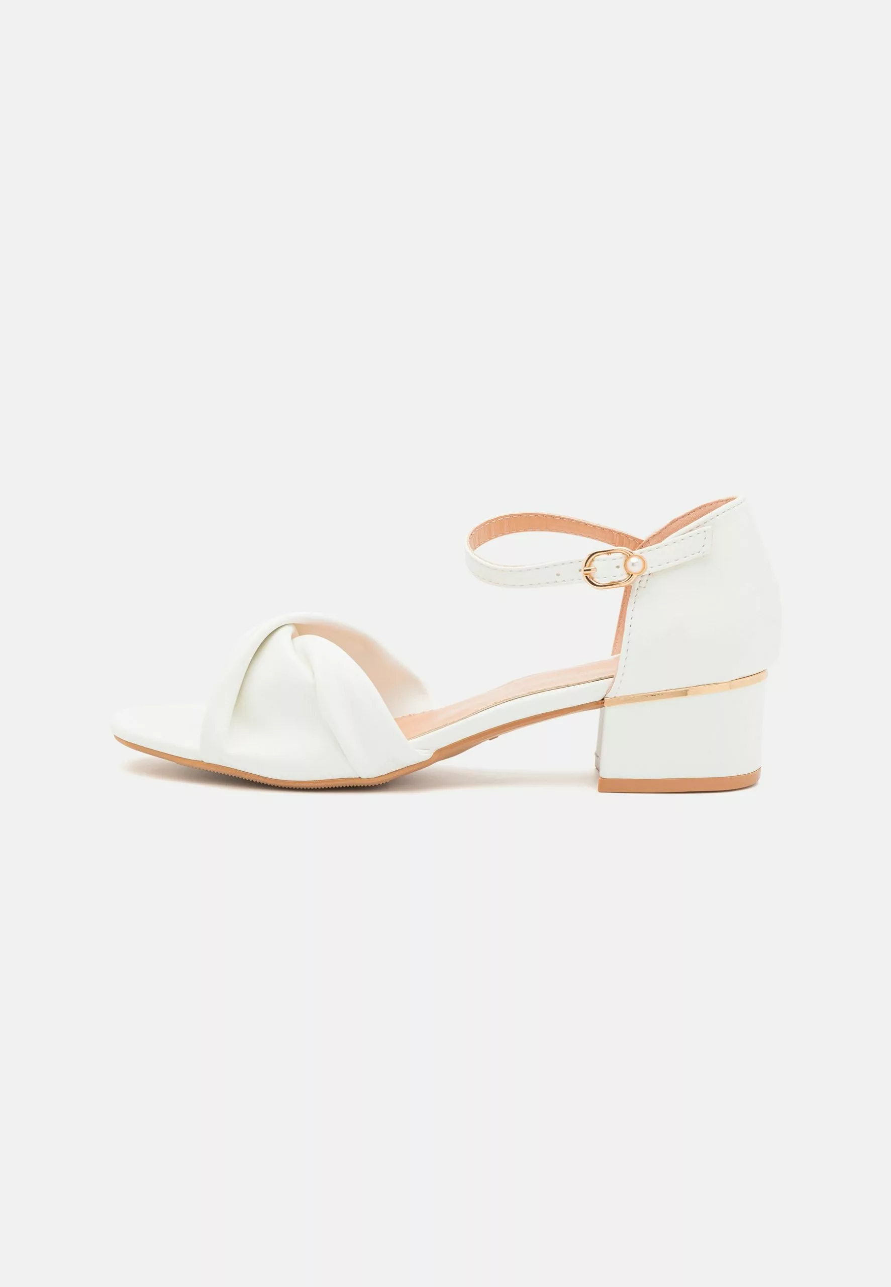 Sandals - White Anna Field Sandals - White -Anna Field Shop 147f0753303a45c08cd47dc7ba8f153b scaled