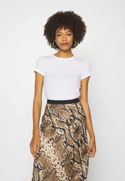 Anna Field 2 Pack - Basic T-Shirt -Anna Field Shop 17265aa2e8a64fcdb619d6c67b90b54e scaled