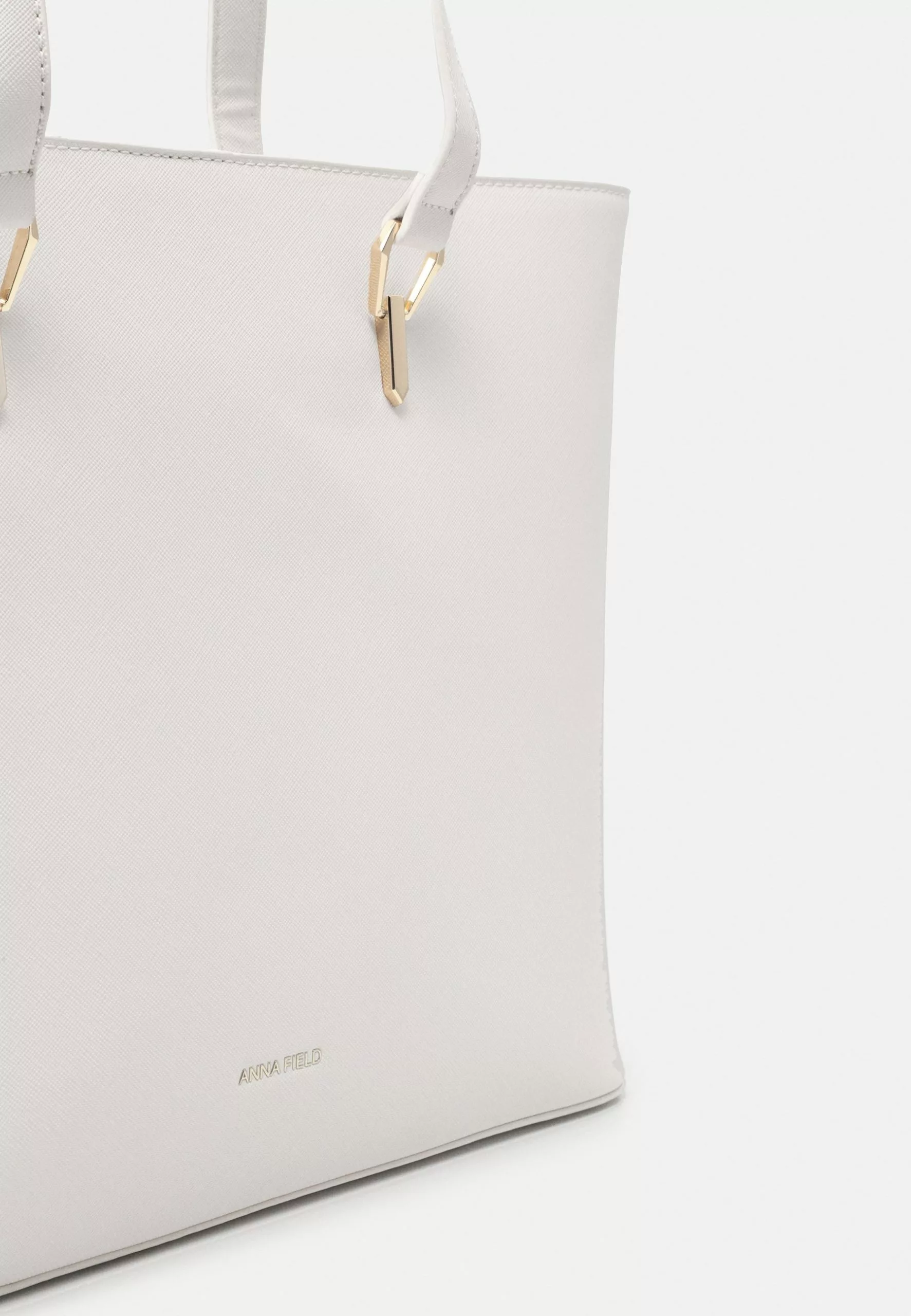 Handbag - 001 - White Anna Field Handbag - 001 - White -Anna Field Shop 18ff175cd52348229d0cdd1341747cb3 scaled