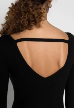 Anna Field Offener Rücken Bodycon Mini Strickkleid - Shift Dress - Black -Anna Field Shop 1e77fbe5821d4c448cad2c7c1537bd30 scaled