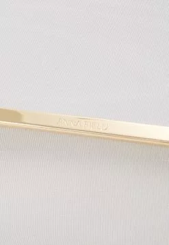 Anna Field Clutch -Off-White -Anna Field Shop 1ecc74b170804943ac61fcfcb352c193 scaled