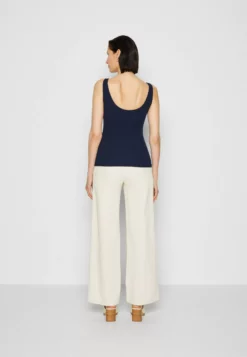 Anna Field Top - Dark Blue -Anna Field Shop 2dc7bdbad41b4ad29bf33c480baf2a69 scaled