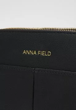 Anna Field Across Body Bag - Black -Anna Field Shop 2e754b6c87bd4966a79f7a0a82c2a688 scaled
