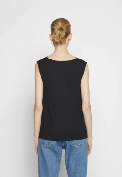 Anna Field Top - Top -Anna Field Shop 31aff9a14f1547f4b3ca910bf440011f scaled