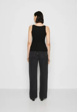 Anna Field Top - Black -Anna Field Shop 347cd6ca314649149452fe1176f7d503 scaled