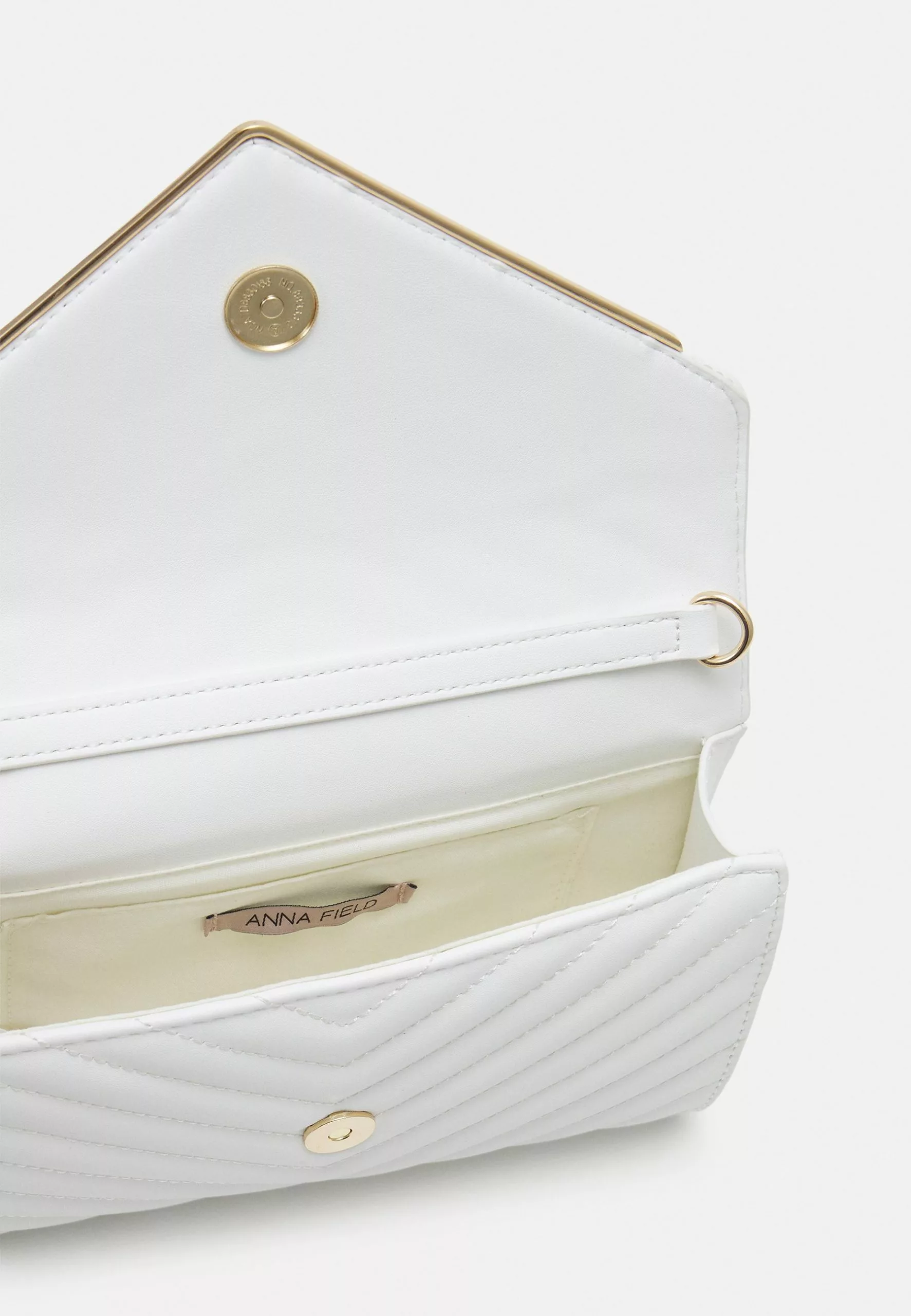 Clutch - White Anna Field Clutch - White -Anna Field Shop 3ea728d7c2b74c3c9a80a4139d2da6b0 scaled