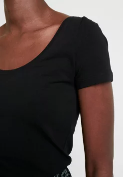 Anna Field 2 Pack- Basic T-Shirt - Black -Anna Field Shop 3f22961364d747b69b448cb55c2d3640 scaled