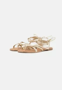 Anna Field T-Bar Sandals - T-Bar Sandals -Anna Field Shop 403ca46e4d4143088a6c488d37774950 scaled