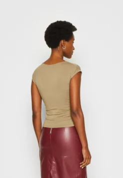 Anna Field Print T-Shirt - Print T-Shirt -Anna Field Shop 4169af9302a44bf4a2ccce1b73c01f6b scaled