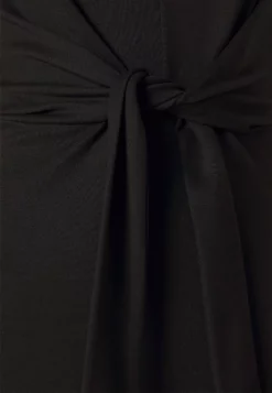 Anna Field Petite Shift Dress - Black -Anna Field Shop 465c7773303745268c3f9faa69bd52b7 scaled