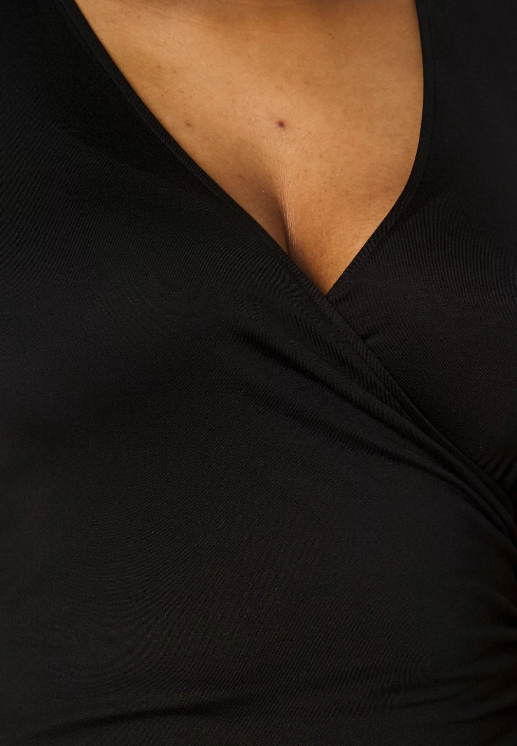 Top - Black Anna Field Curvy Top - Black -Anna Field Shop 4d9194f8804f48efa4c068e82e8c9a66 scaled