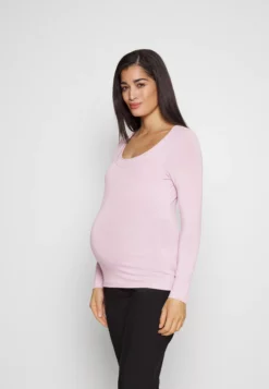 Anna Field MAMA Maternity Basic Longsleeve 2 Pack - Long Sleeved Top - Pink/Light Green 3 Anna Field MAMA Maternity Basic Longsleeve 2 Pack - Long Sleeved Top - Pink/Light Green -Anna Field Shop 4fdb9102dce840008294794f71a97080 scaled