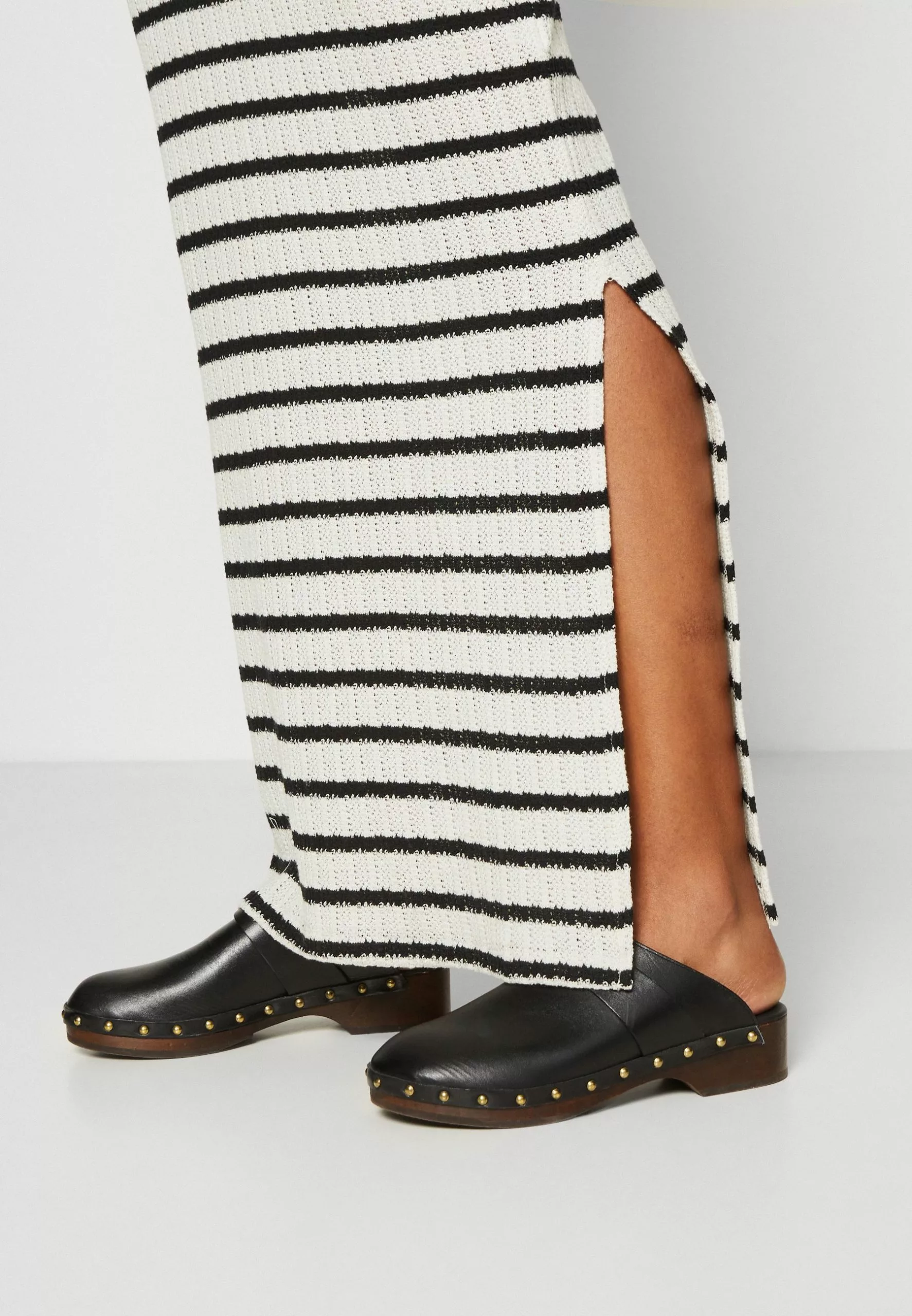 Jumper Dress - Black/White Anna Field Jumper Dress - Black/White -Anna Field Shop 54490a015b364a8f8ae5391c2abf0c31 scaled