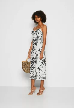 Anna Field Shift Dress - Shift Dress -Anna Field Shop 5564b5e6d02f4d01979ad052856b20d2 scaled