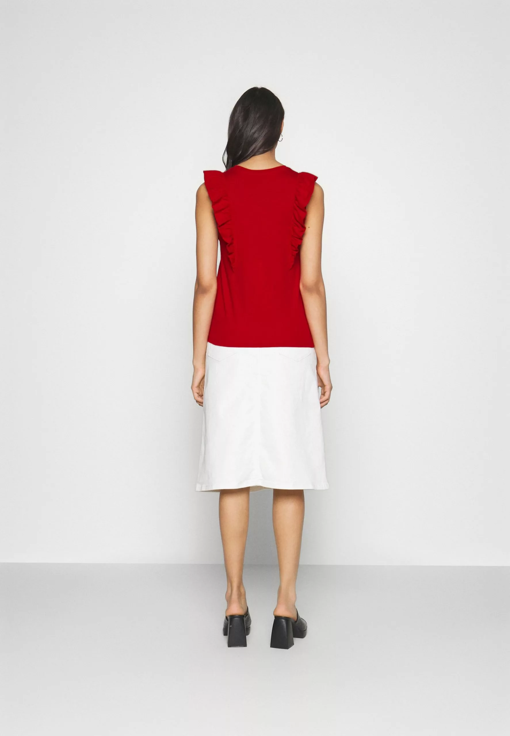 Basic T-Shirt - Dark Red Anna Field Basic T-Shirt - Dark Red -Anna Field Shop 5ba5746605584c9193e6b0b617247a42 scaled