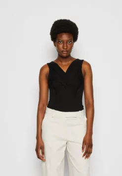 Anna Field Top - Top