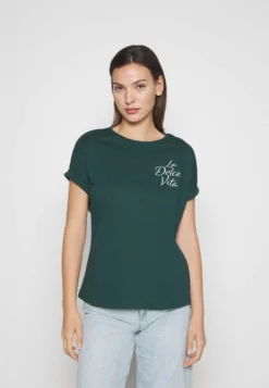 Anna Field Print T-Shirt - Print T-Shirt 2 Anna Field Print T-Shirt - Print T-Shirt -Anna Field Shop 5ed3b6d4155b458b8e1d4d33e4570e7c scaled