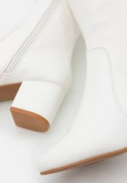 Anna Field Boots - White 5 Anna Field Boots - White -Anna Field Shop 610bd99f85a94713a036f478e1d44697 scaled