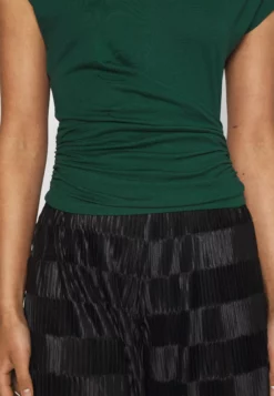 Anna Field Tall Polo Shirt - Polo Shirt -Anna Field Shop 6211f9c4bdee4979aed51717f2445713 scaled