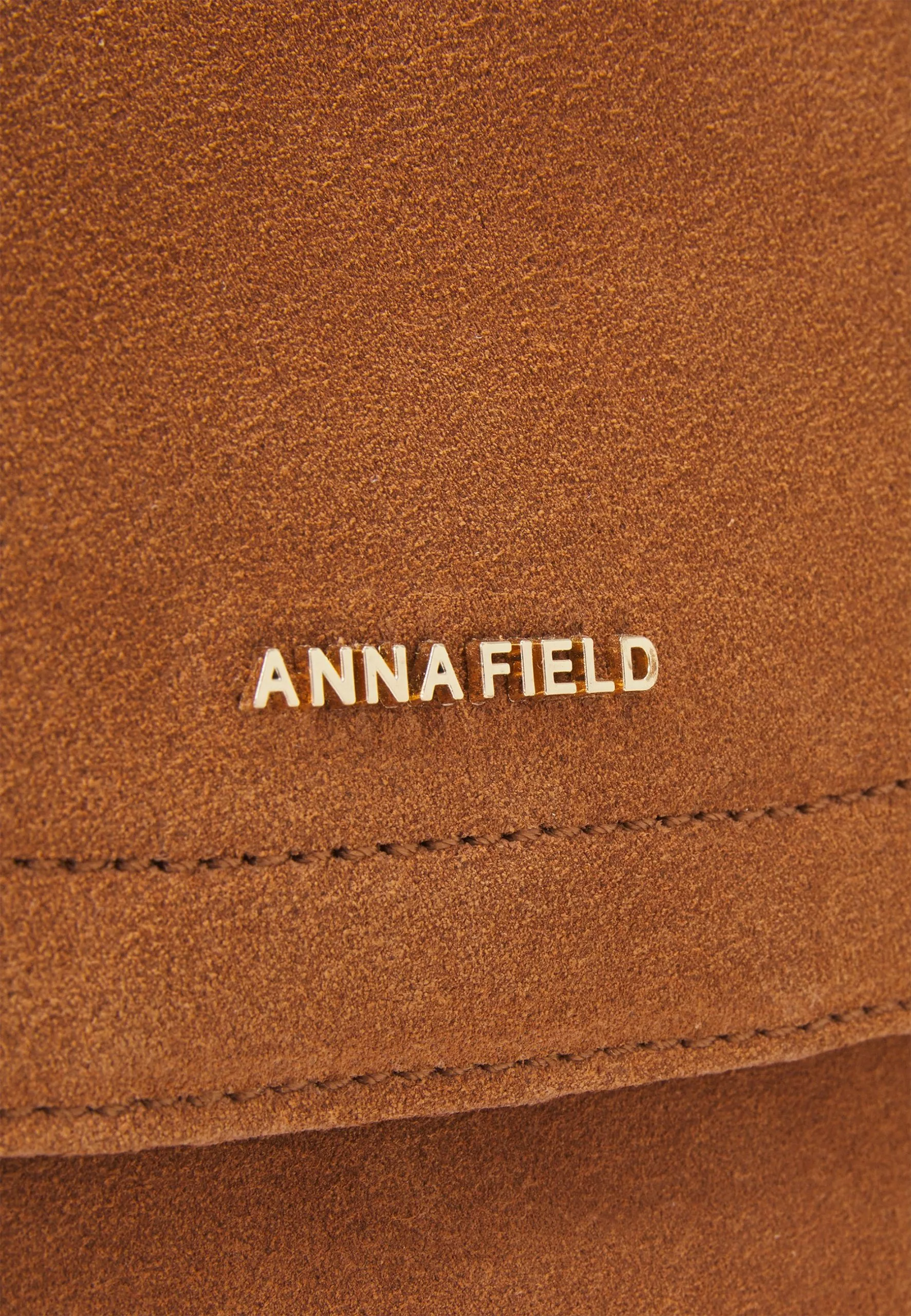 Leather - Laptop Bag - Cognac Anna Field Leather - Laptop Bag - Cognac -Anna Field Shop 63761796c9bf4ed3ab9ebaf7d34b21eb scaled