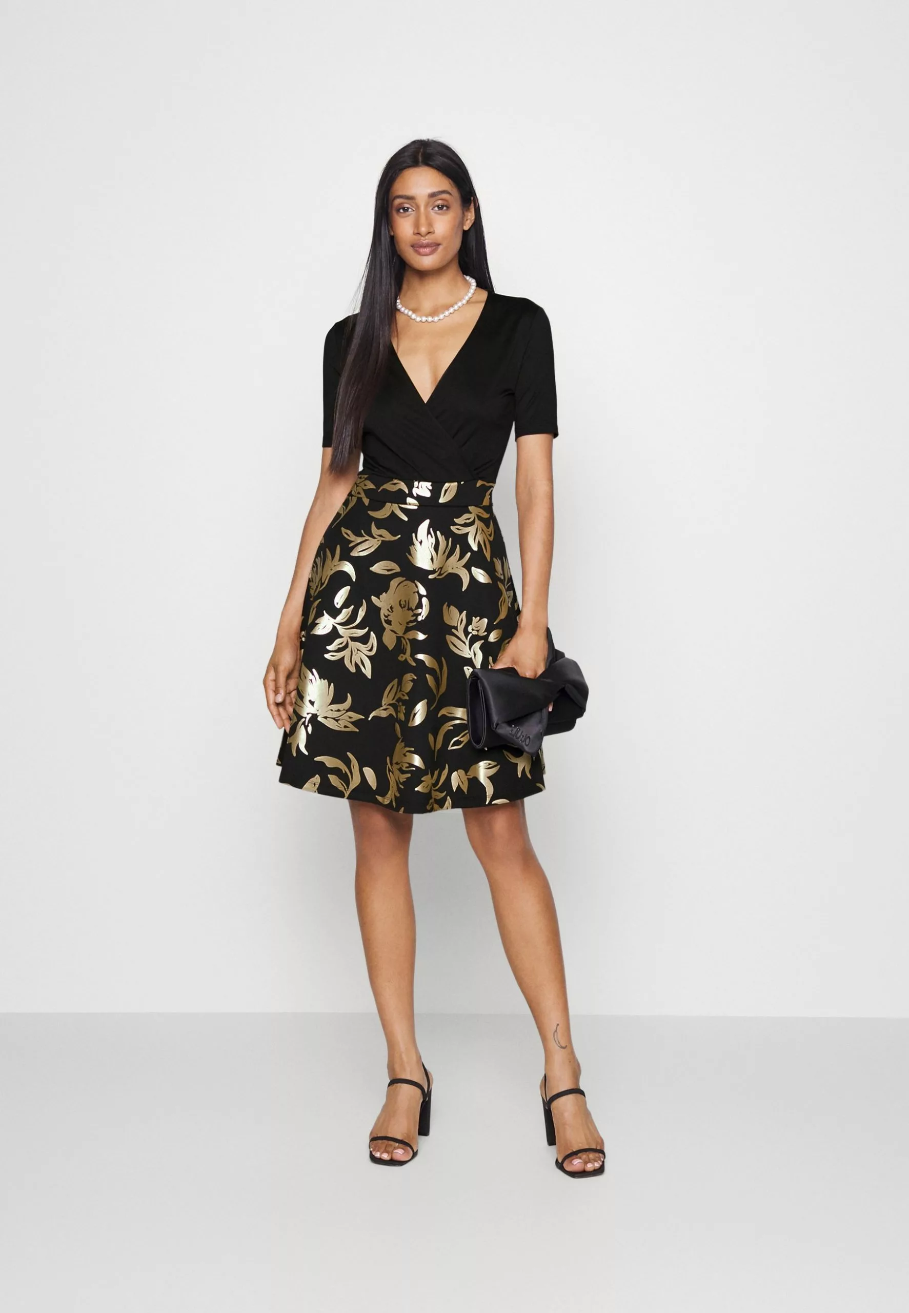 Cocktail Dress / Party Dress - Black/Gold Anna Field Cocktail Dress / Party Dress - Black/Gold -Anna Field Shop 68e6db680b104824a8551959f7e1b169 scaled