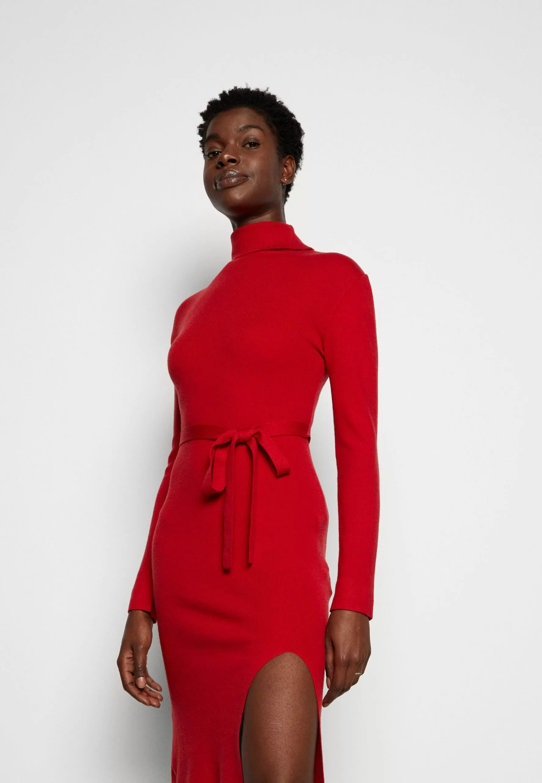 Rollkragen Ripp Mini Strickkleid Mit Gürtel - Jumper Dress - Red Anna Field Rollkragen Ripp Mini Strickkleid Mit Gürtel - Jumper Dress - Red -Anna Field Shop 71b57cf9ce54411882918bef331aba09 scaled