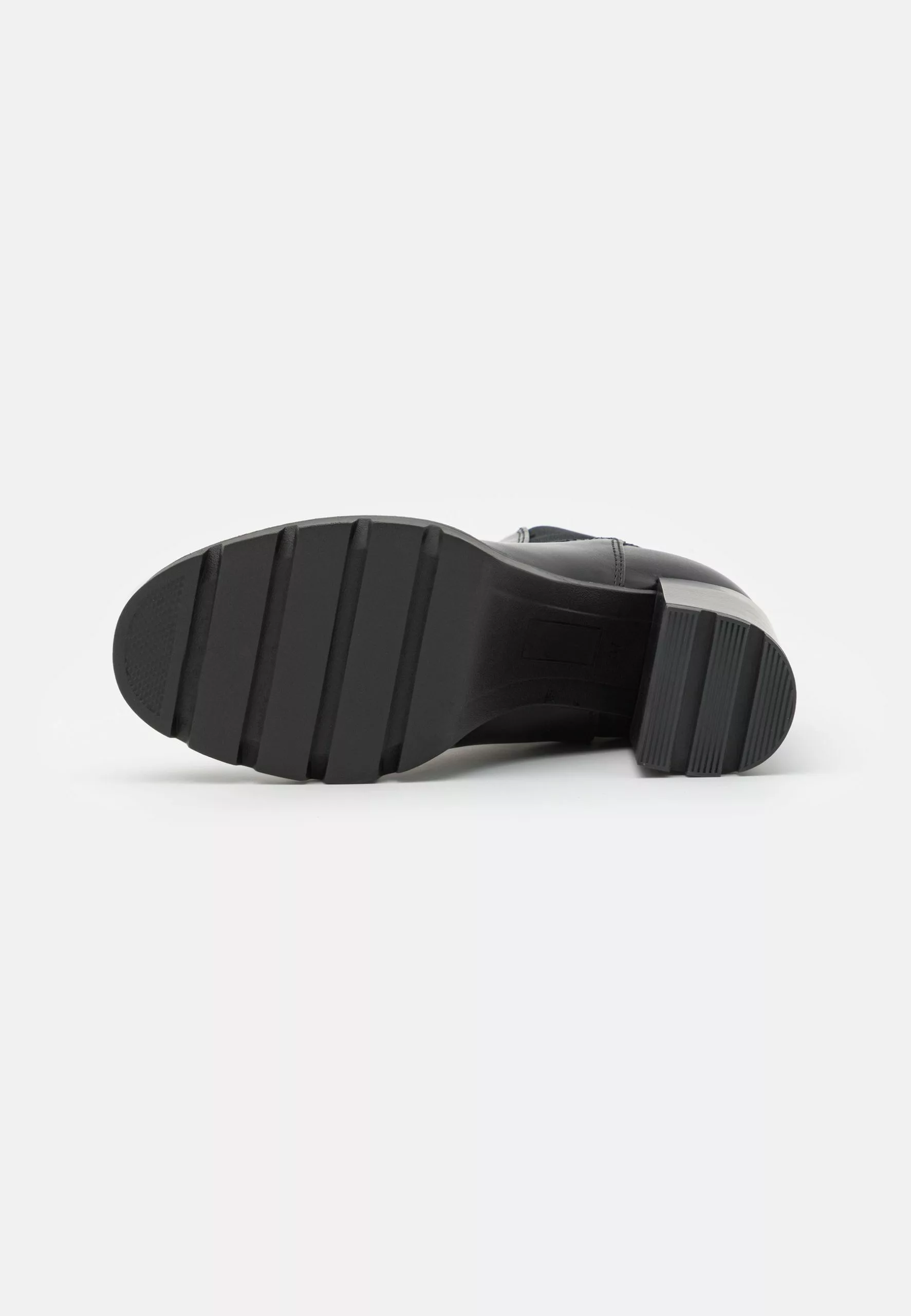 Classic Ankle Boots - Black Anna Field Classic Ankle Boots - Black -Anna Field Shop 8bc92eca735c4523b12dd05ad5a6eaf2 scaled