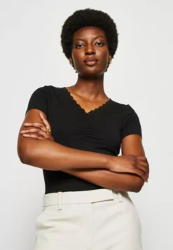 Anna Field Print T-Shirt - Print T-Shirt -Anna Field Shop 8df736d8cbfc41c080da11c2bf074821 scaled