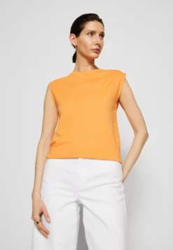 Anna Field Basic T-Shirt - Orange 3 Anna Field Basic T-Shirt - Orange -Anna Field Shop 9248d064b5d3407c926a068df53a7327 scaled