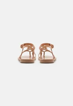 Anna Field T-Bar Sandals - T-Bar Sandals -Anna Field Shop 98677a3de09444c3934c526c91bdd03e scaled