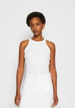 Anna Field 2 Pack - Top - Off-White/Green -Anna Field Shop 9a191384b79b4bb49e1f6b63e8885abd scaled