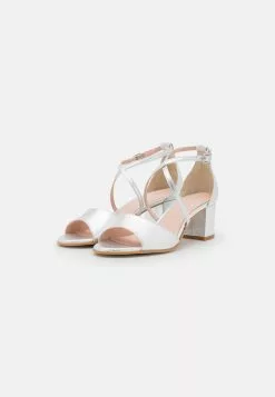 Anna Field Leather - Sandals - Silver -Anna Field Shop a4aa39ac3d1d4ec9a58301b218a12f07 scaled