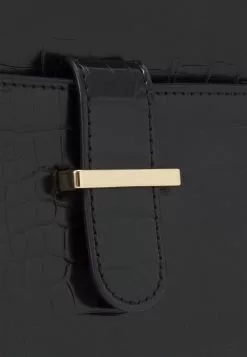 Anna Field Across Body Bag - Black -Anna Field Shop a707634694f84a2babe5f5418b94b9bc scaled