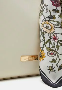 Anna Field Set - Handbag - Off-White -Anna Field Shop a73f5c9d33514b12bbd9ebabc4f76ecb scaled