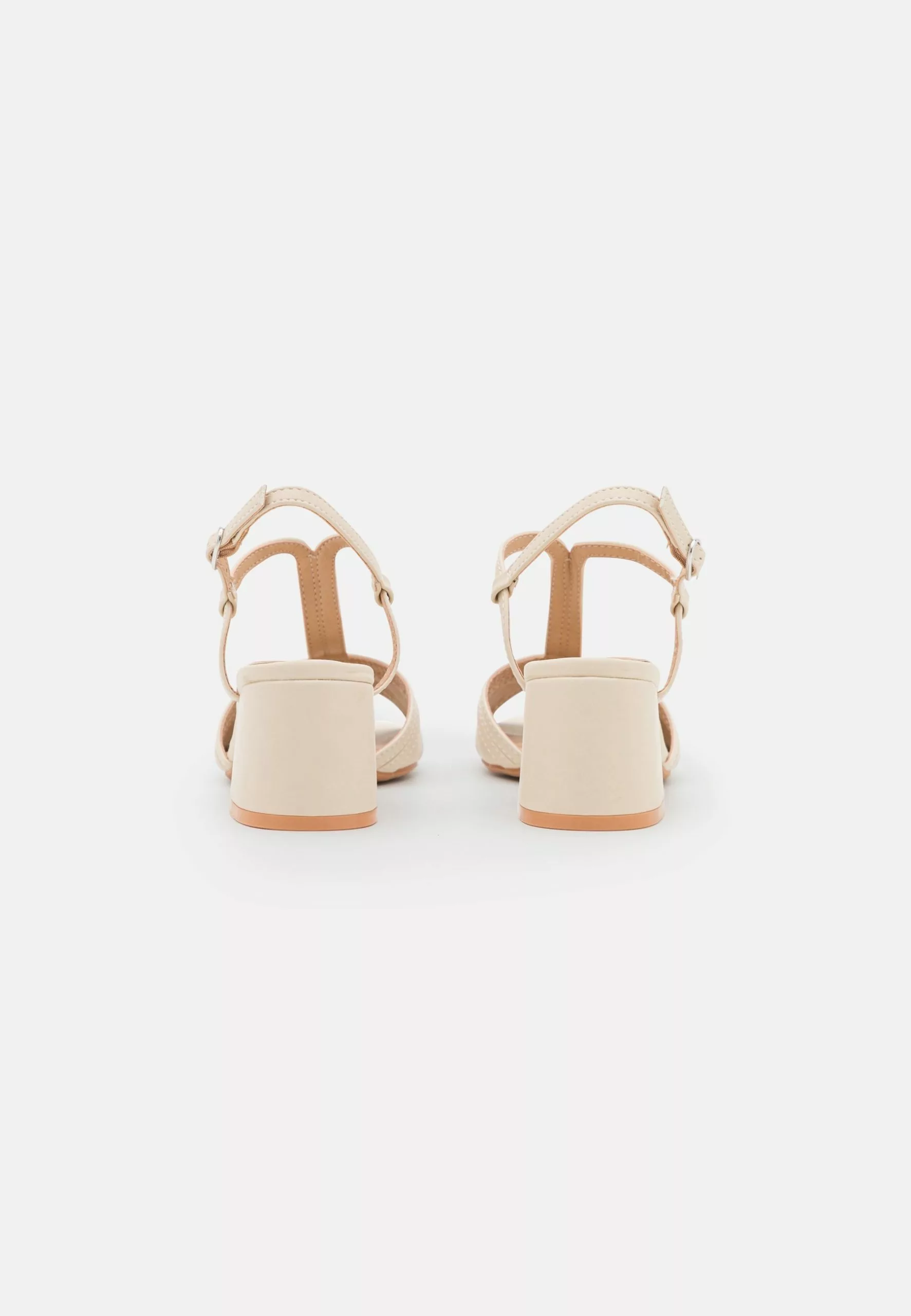 Sandals - Off-White Anna Field Sandals - Off-White -Anna Field Shop a83df5f52f0447ccb1d523c188130605 scaled