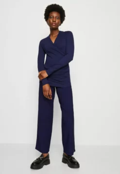 Anna Field Long Sleeved Top - Dark Blue -Anna Field Shop a88556ec8cf440309f8cb6909dfd7c85 scaled