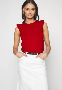 Anna Field Basic T-Shirt - Dark Red 3 Anna Field Basic T-Shirt - Dark Red -Anna Field Shop a88d54a1605f4a4097a585724963945e scaled