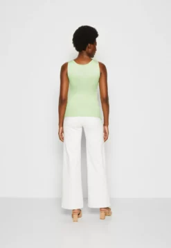 Anna Field Top - Light Green -Anna Field Shop a9ecdcb047824676af7eb181b89f054a scaled