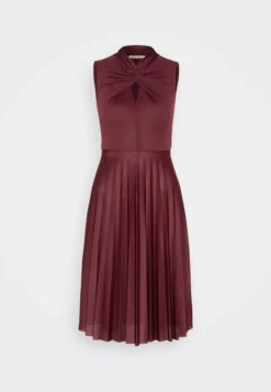 Anna Field Jersey Dress - Bordeaux -Anna Field Shop b02a963834604a48a56a7c4b9ecb6147 scaled