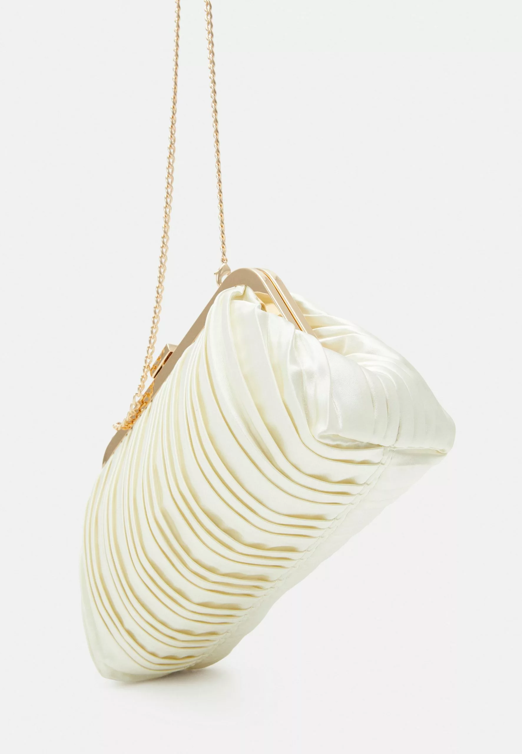 Clutch -Off-White Anna Field Clutch -Off-White -Anna Field Shop b1777955474c4bd29203f6b14417203f scaled