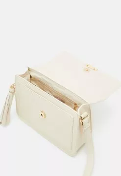 Anna Field Across Body Bag - Off-White -Anna Field Shop b29904cd988f4fc8890515189ca06cb7 scaled