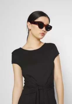 Anna Field Petite Shift Dress - Black -Anna Field Shop b6eb653b267d451483e1cb39ca0ad187 scaled