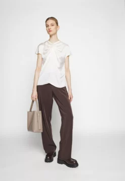 Anna Field Print T-Shirt - Off White -Anna Field Shop b8b254118d704475af975ad1a15443ba scaled