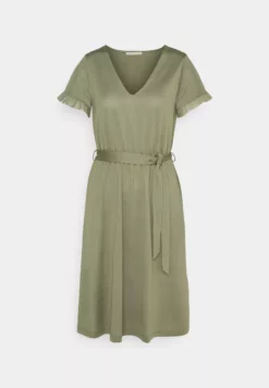 Anna Field Petite Jersey Dress - Jersey Dress 3 Anna Field Petite Jersey Dress - Jersey Dress -Anna Field Shop bc495e4dfcb44691bd7af9ec005ac34a scaled